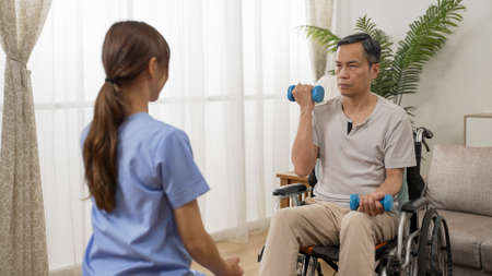 The Role of Physical Therapy in Managing Mobility for People with Multiple Sclerosis