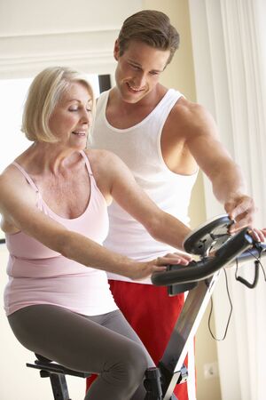 Home Exercise Programs for Shoulder Injury: Best Physical Therapy Routines for Americans